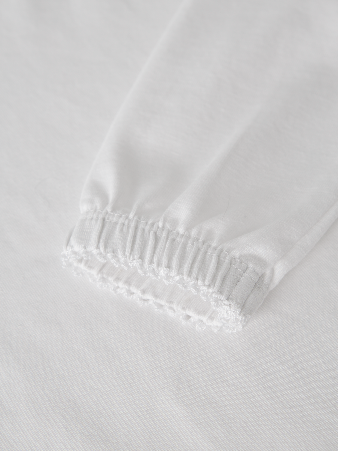 model_shot-front_full